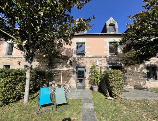 Entrées des gîtes milieu et droite
