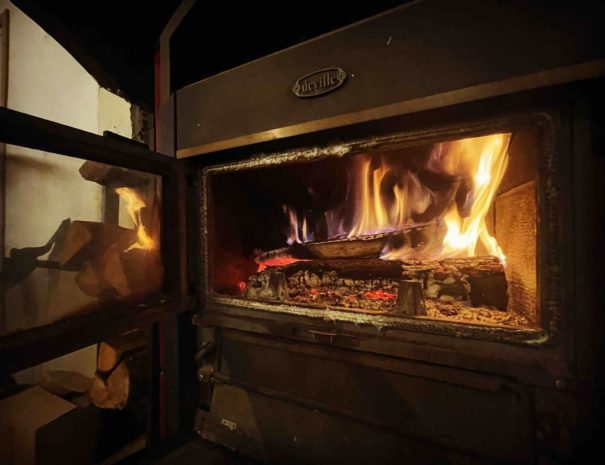 cheminée du gîte gauche