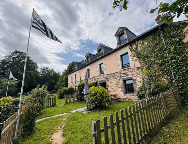 Vue sur la maison depuis la terrasse